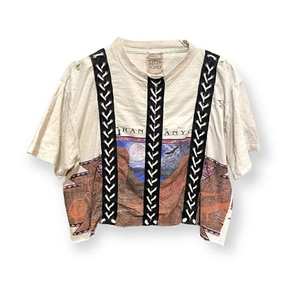 FURST OF A KIND Reworked Vintage Crop Tee O/S